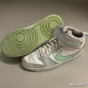 Preowned Nike Court Borough Mid 2 'Pure Platinum Mint Foam’ CD7782-011 Size 4y